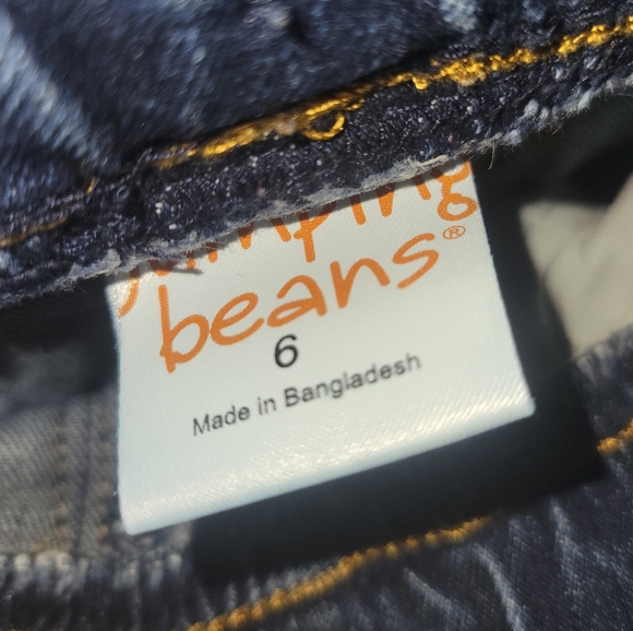 Boys Size 6 Jean shorts - Picture 3 of 3